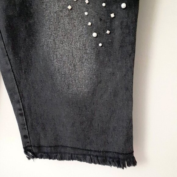 NWOT Christine Phillipe black wash denim shorts w/ faux pearl & crystals, 4 - Picture 5 of 11